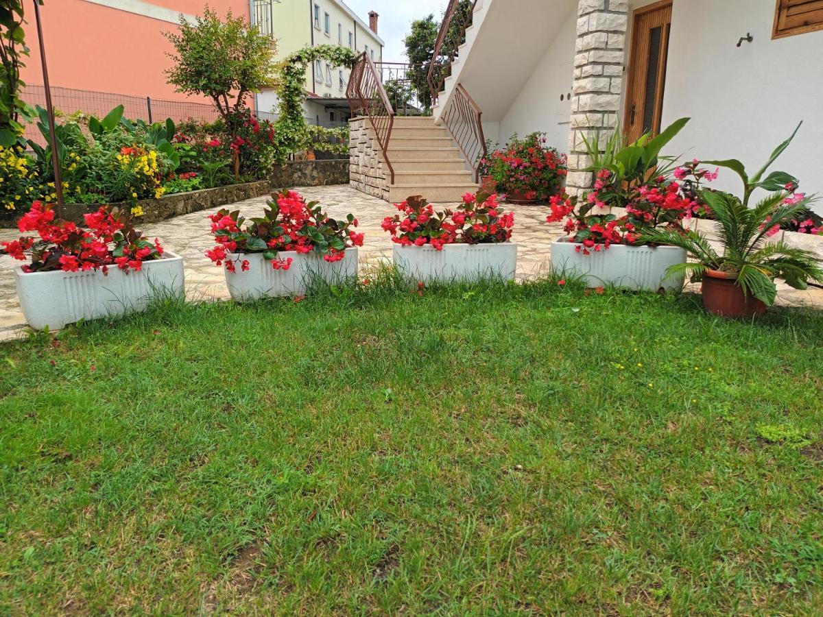 Apartments Leo Rovinj Exterior photo